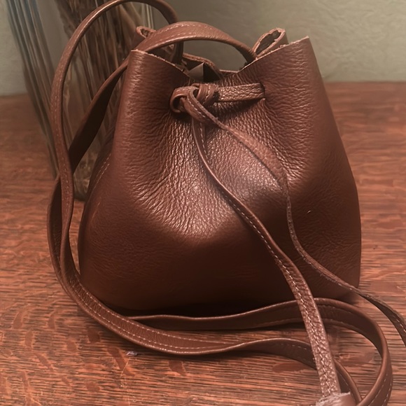 Shaffer LA Greta Tassel Bucket Mini Crossbody Bag - Picture 4 of 10
